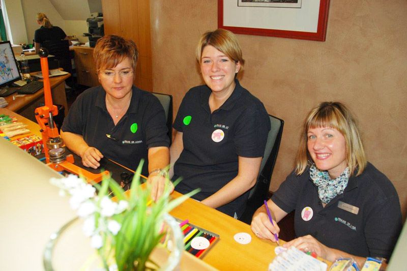 Dr. Lovisa & Team